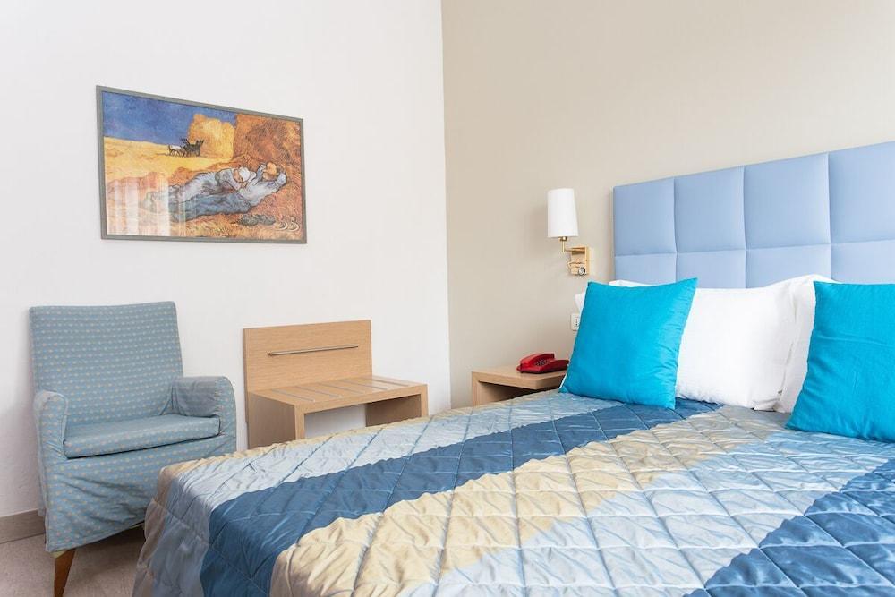 Hotel Imperiale Милано Мартима Екстериор снимка