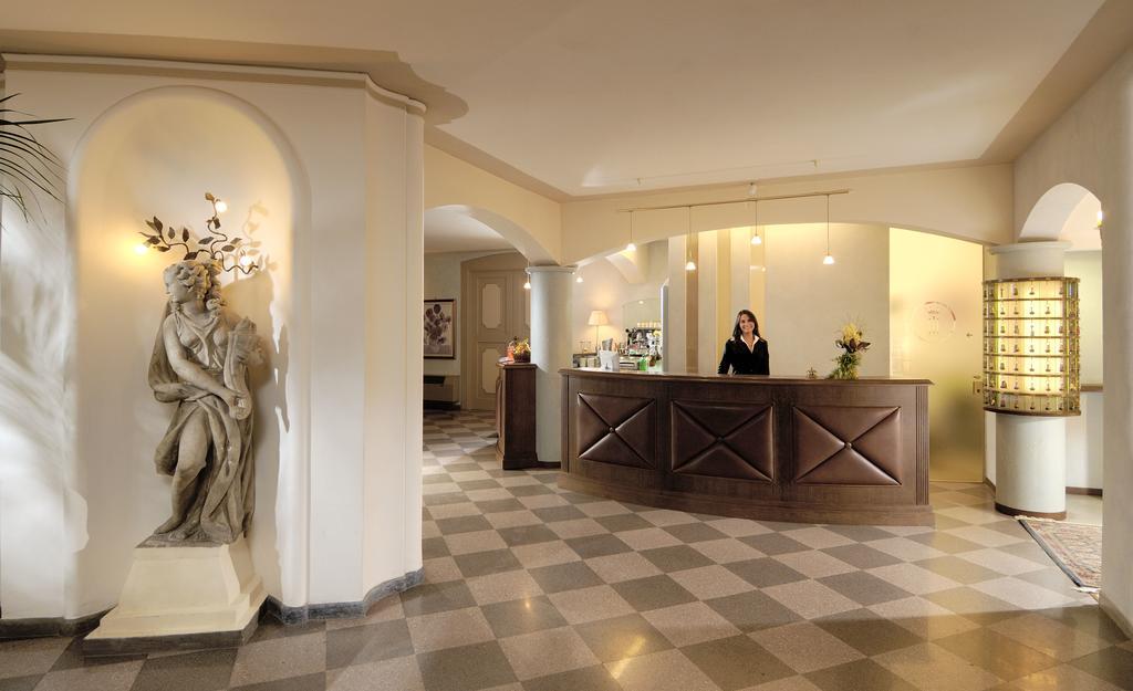 Hotel Imperiale Милано Мартима Екстериор снимка