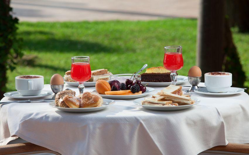 Hotel Imperiale Милано Мартима Екстериор снимка